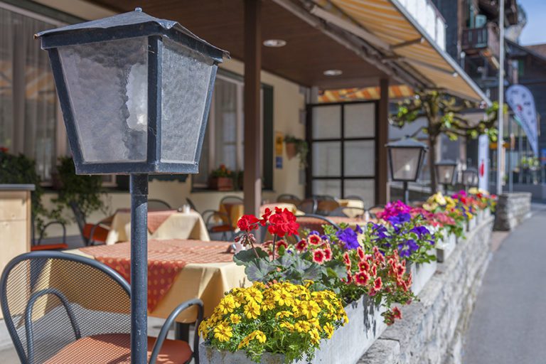 Restaurant with terrace 2 minutes from Kirchberg